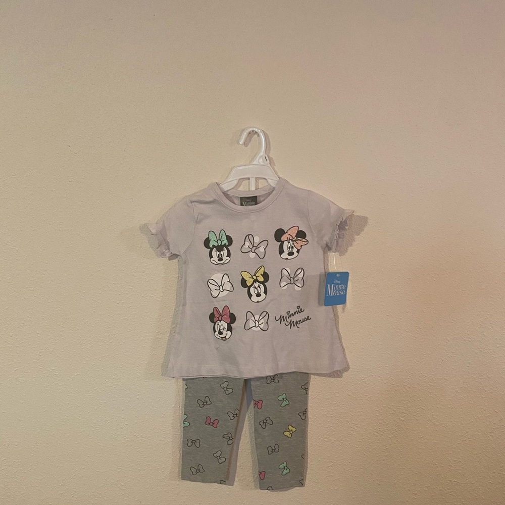 Girls 2 piece Minnie Mouse
